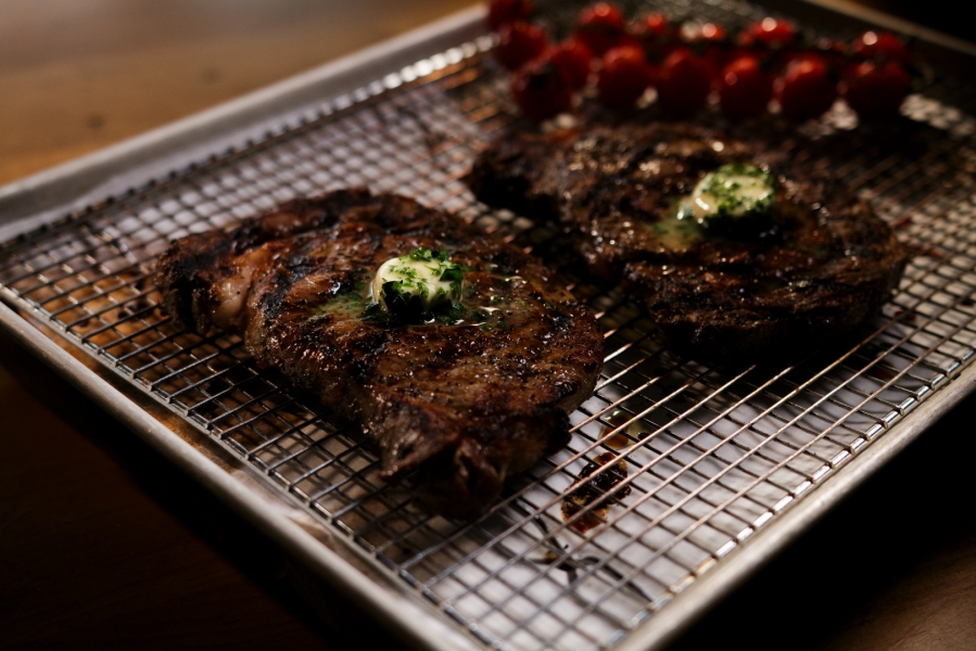 AA/US SELECT BONELESS RIB EYE STEAK